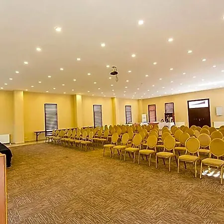 מלון Park Polonezkoy 3*